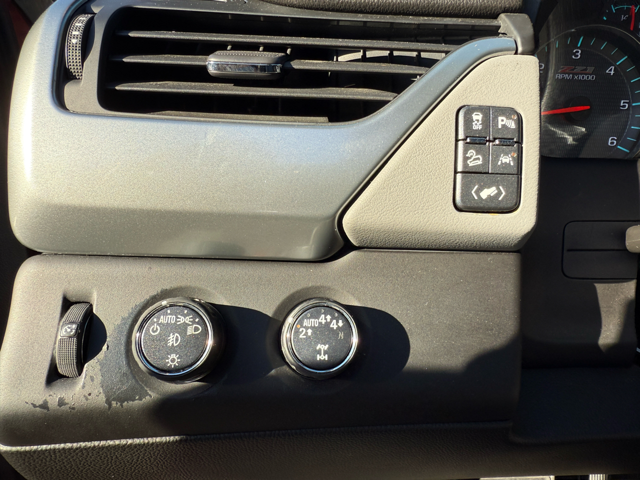 Chevrolet Tahoe 4WD 4dr LT 2017