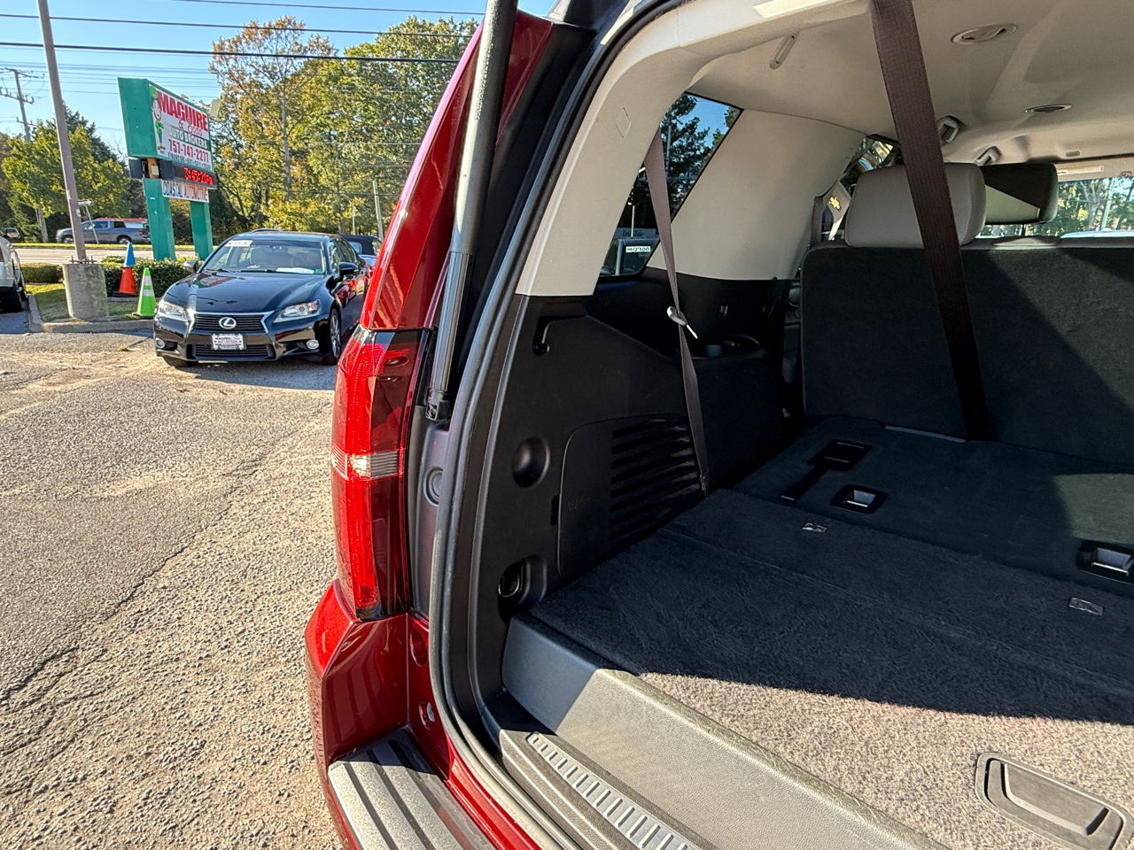 Chevrolet Tahoe 4WD 4dr LT 2017