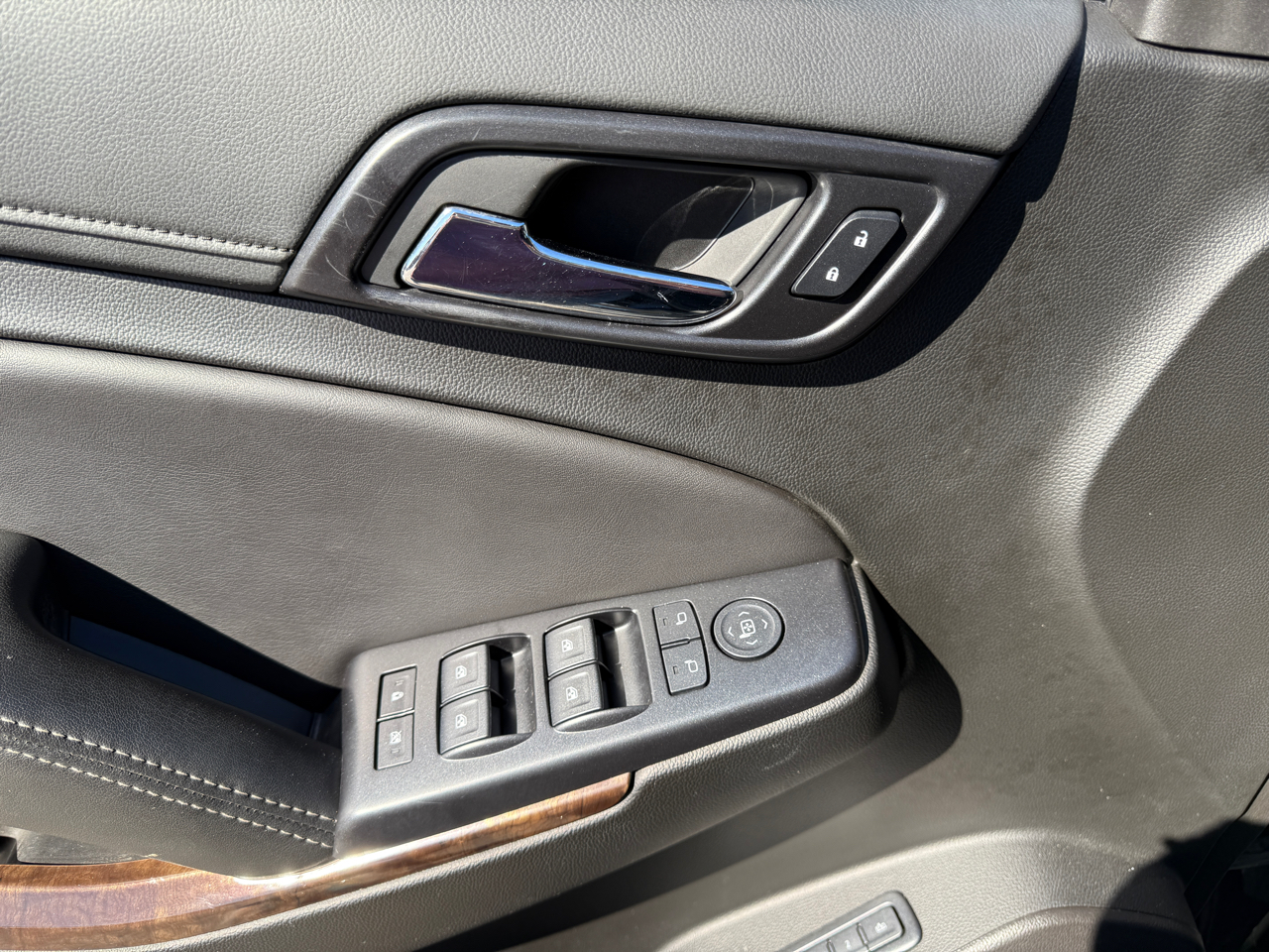 Chevrolet Tahoe 4WD 4dr LT 2019