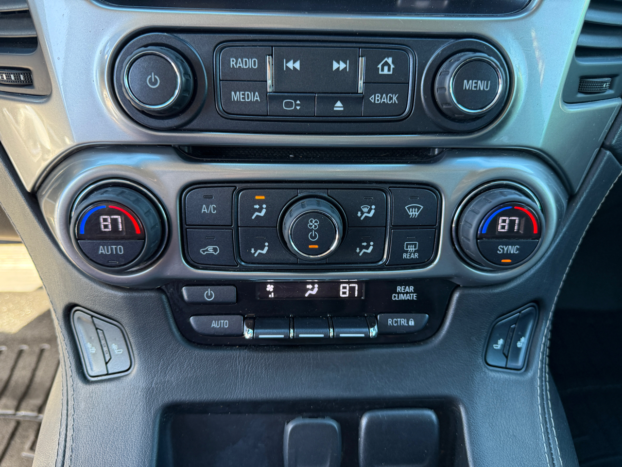 Chevrolet Tahoe 4WD 4dr LT 2019