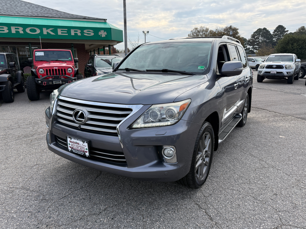 Lexus LX 570 4WD 4dr 2013