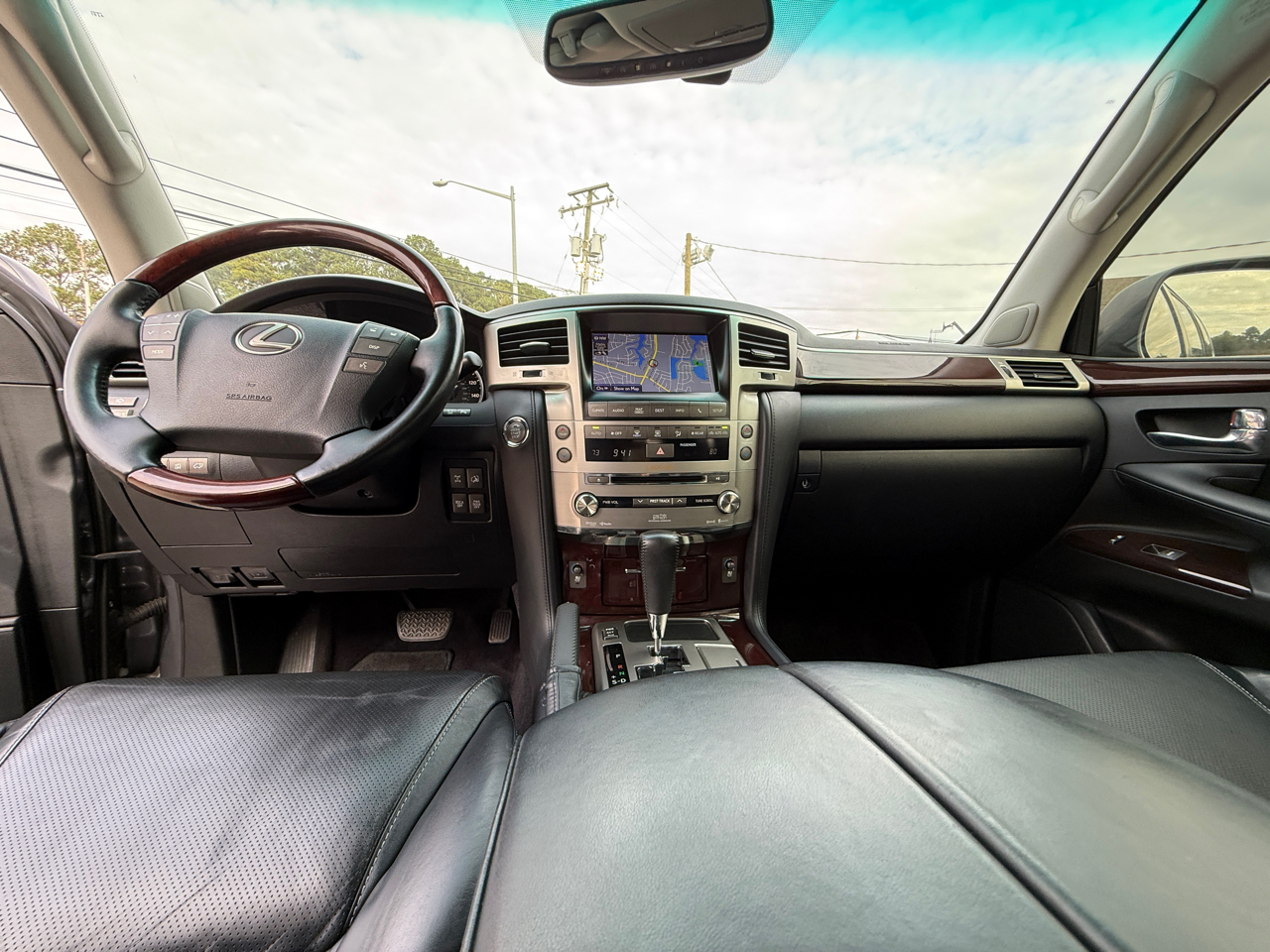 Lexus LX 570 4WD 4dr 2013