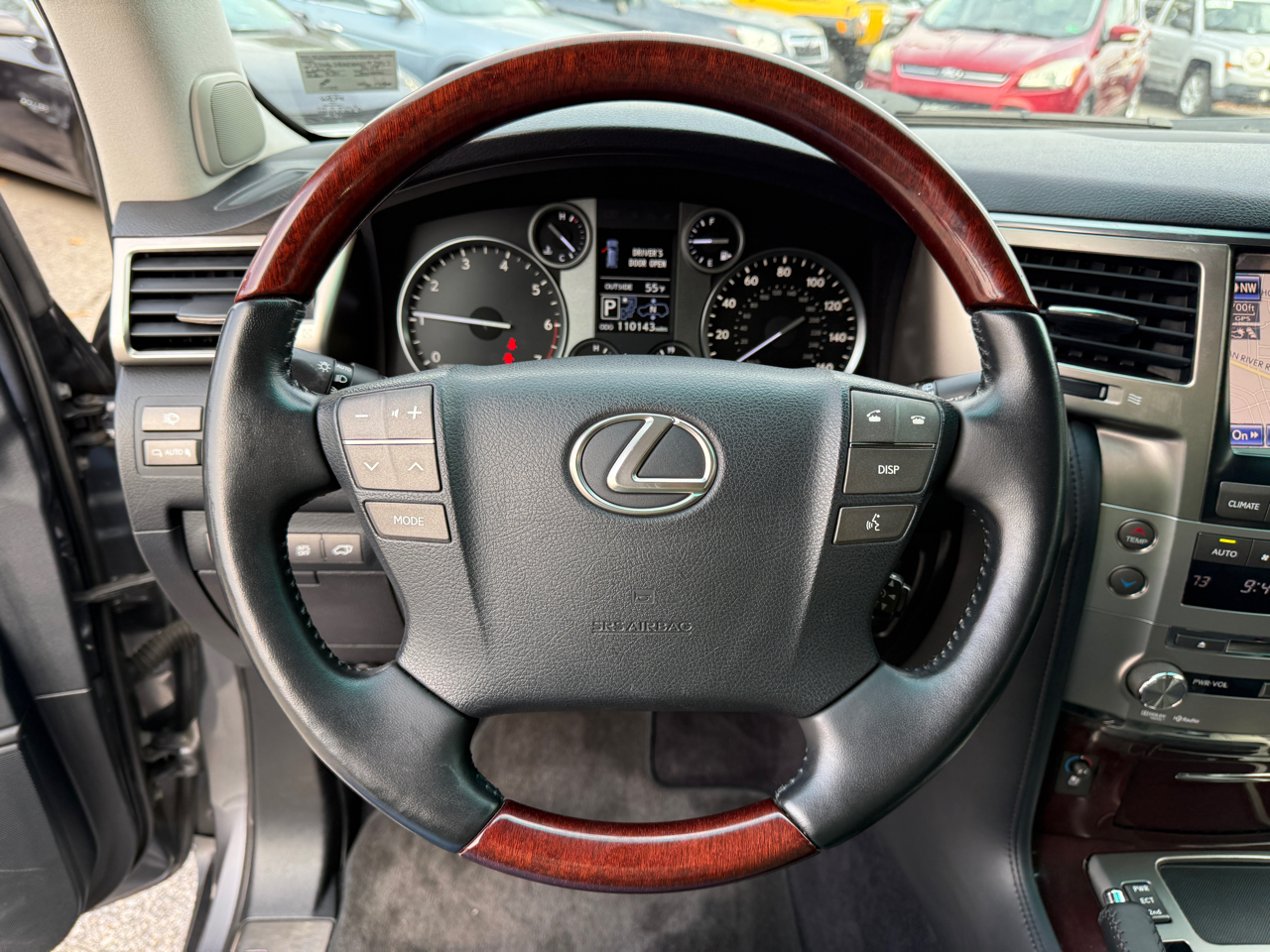 Lexus LX 570 4WD 4dr 2013