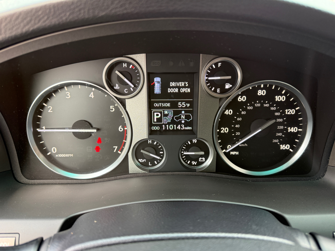 Lexus LX 570 4WD 4dr 2013