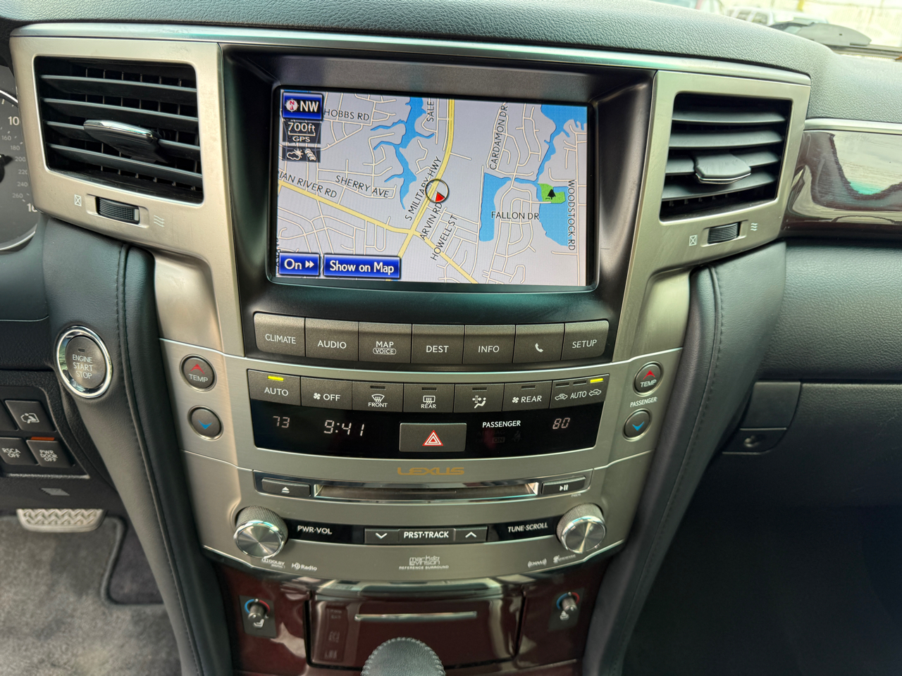 Lexus LX 570 4WD 4dr 2013