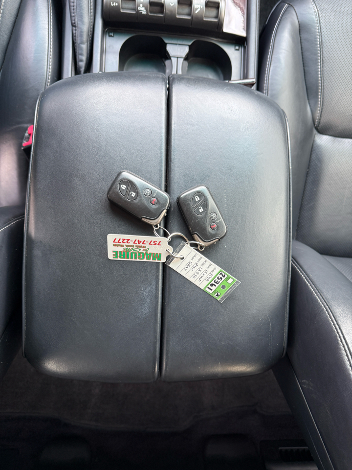 Lexus LX 570 4WD 4dr 2013