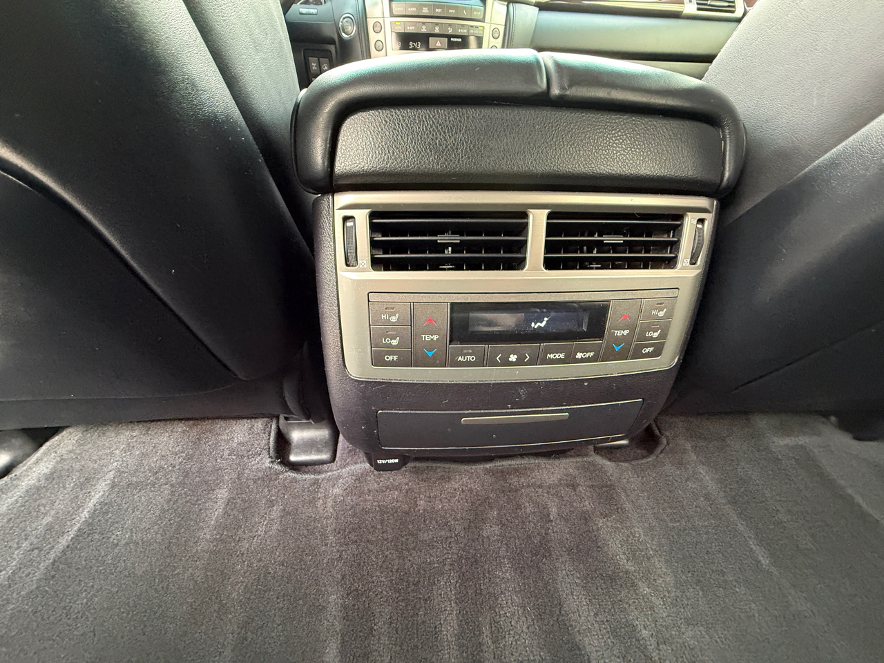 Lexus LX 570 4WD 4dr 2013