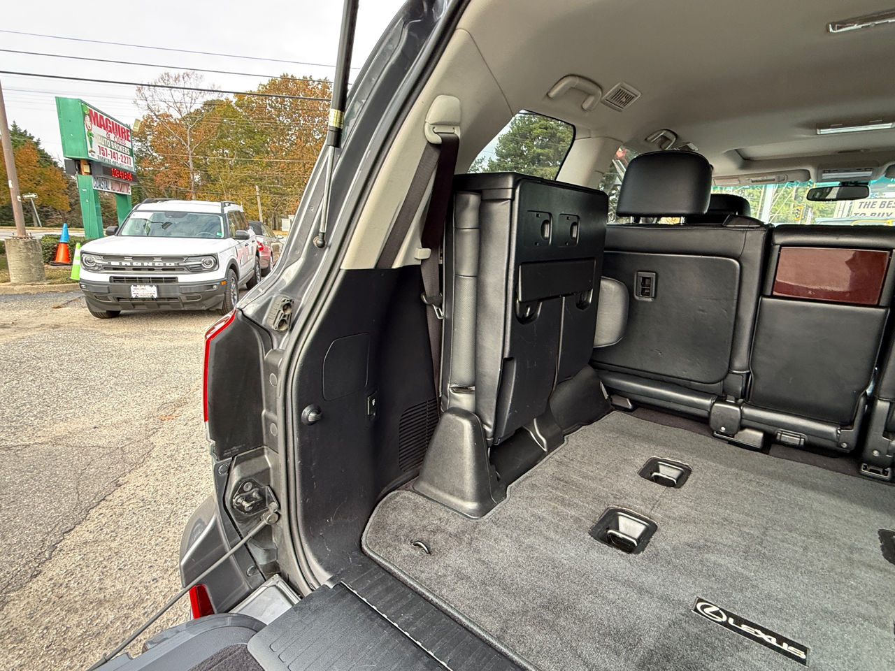 Lexus LX 570 4WD 4dr 2013