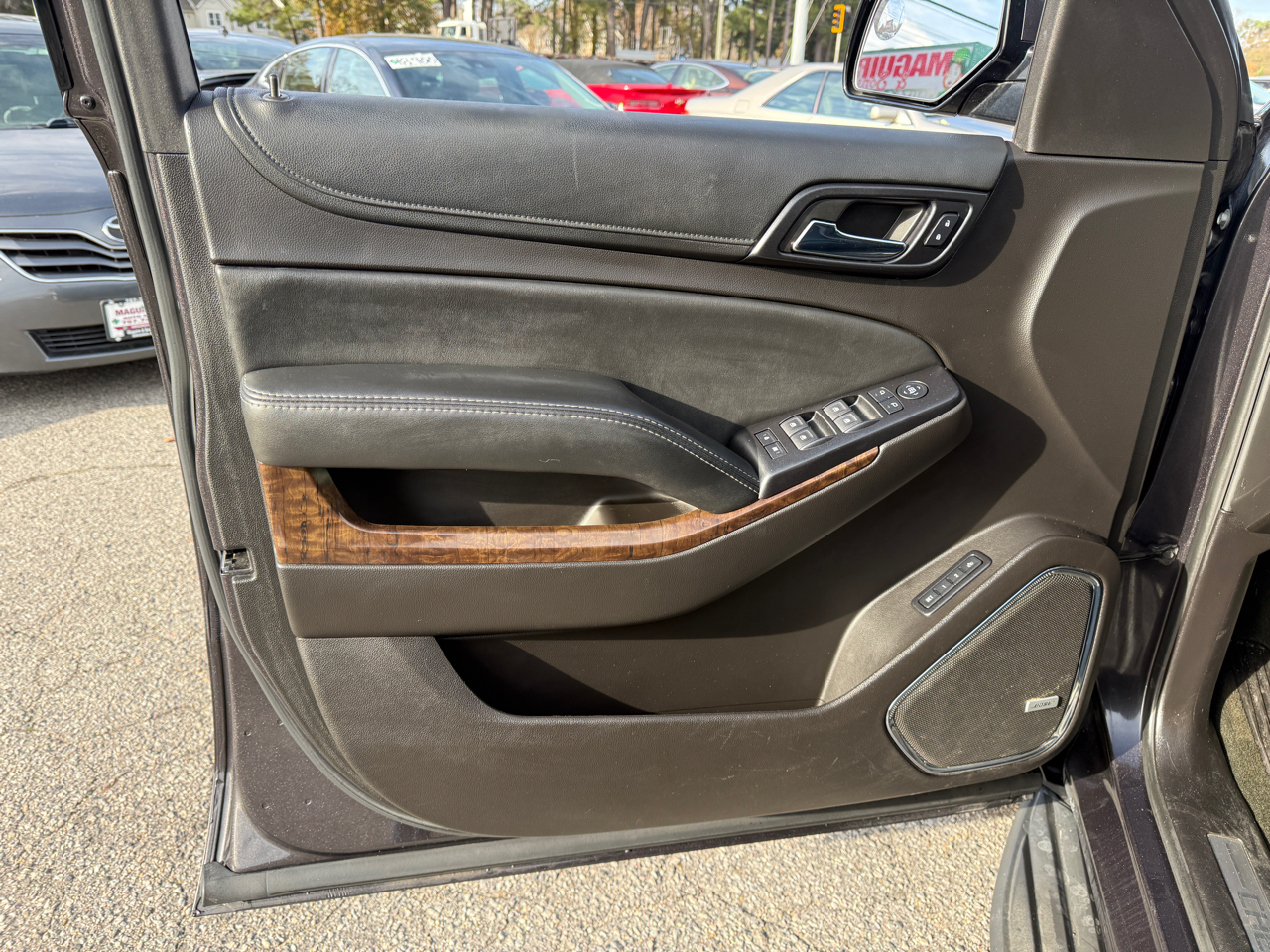 Chevrolet Tahoe 4WD 4dr LT 2017