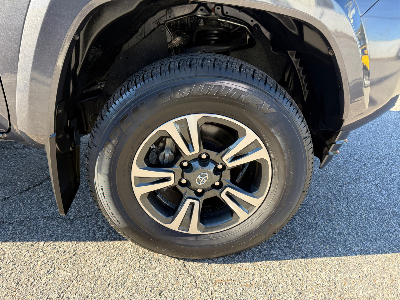 Toyota Tacoma 4WD TRD Sport Double Cab 5' Bed V6 AT (Natl) 2019