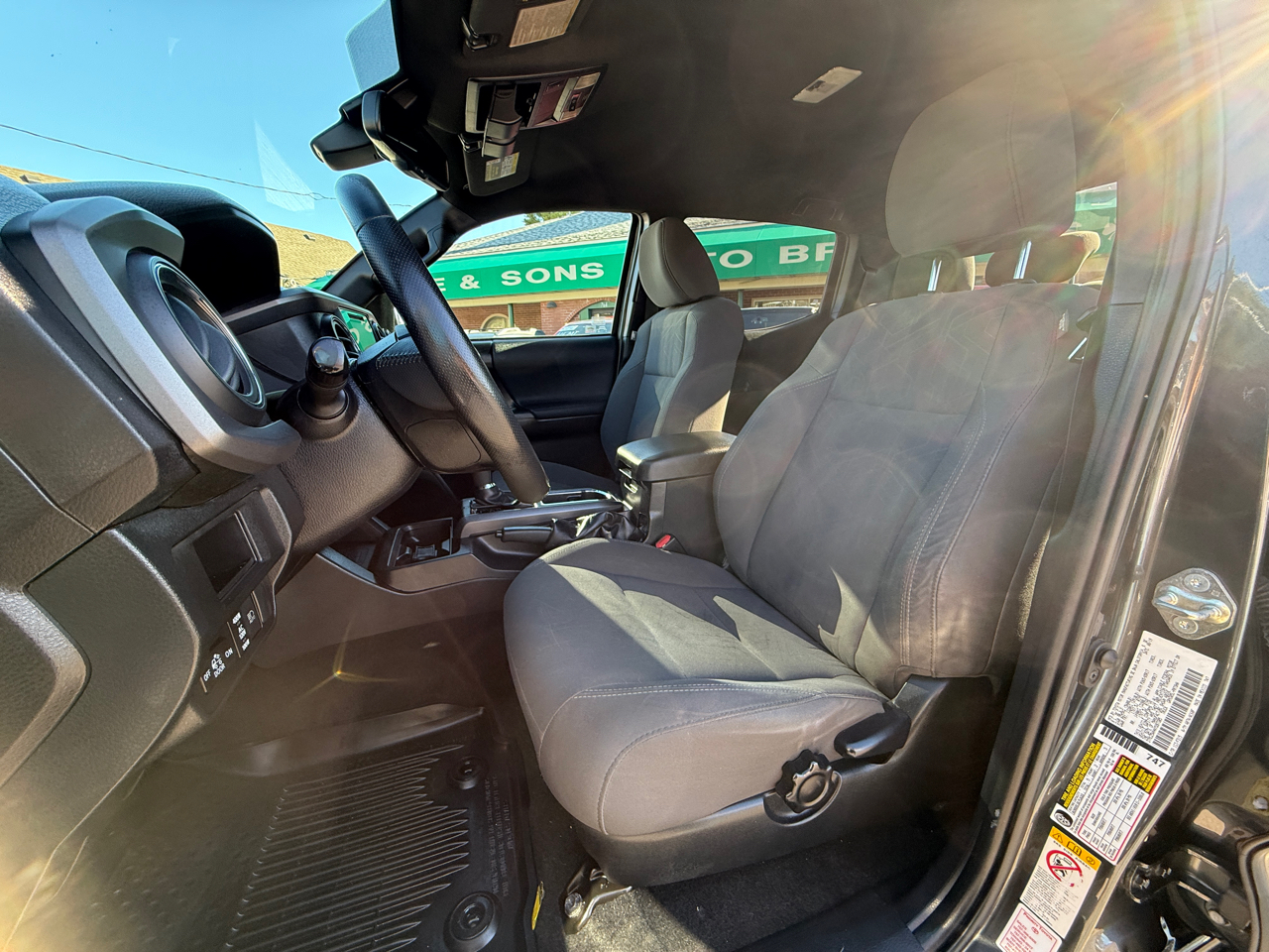 Toyota Tacoma 4WD TRD Sport Double Cab 5' Bed V6 AT (Natl) 2019