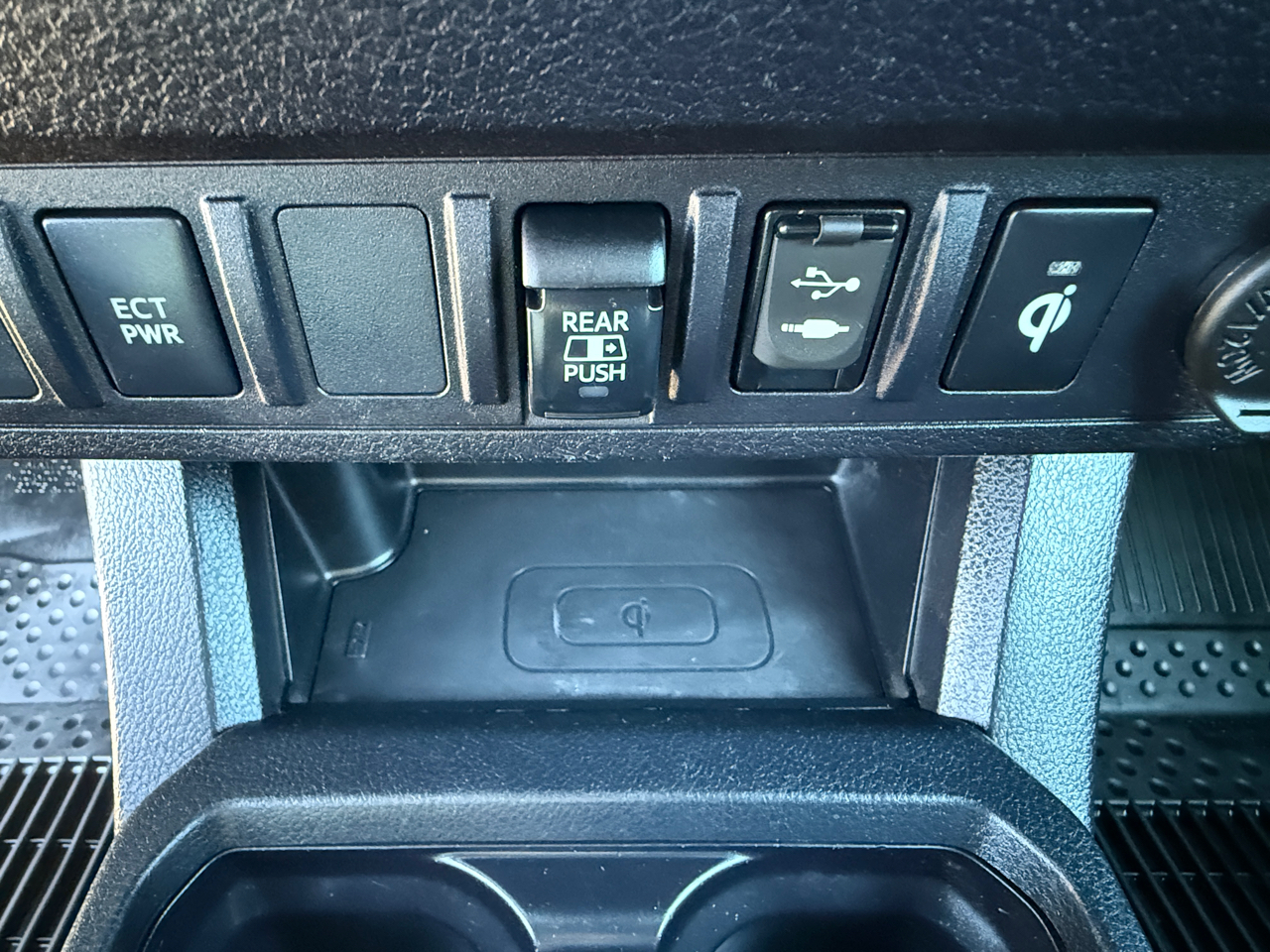 Toyota Tacoma 4WD TRD Sport Double Cab 5' Bed V6 AT (Natl) 2019