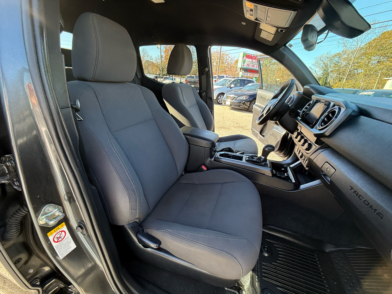 Toyota Tacoma 4WD TRD Sport Double Cab 5' Bed V6 AT (Natl) 2019