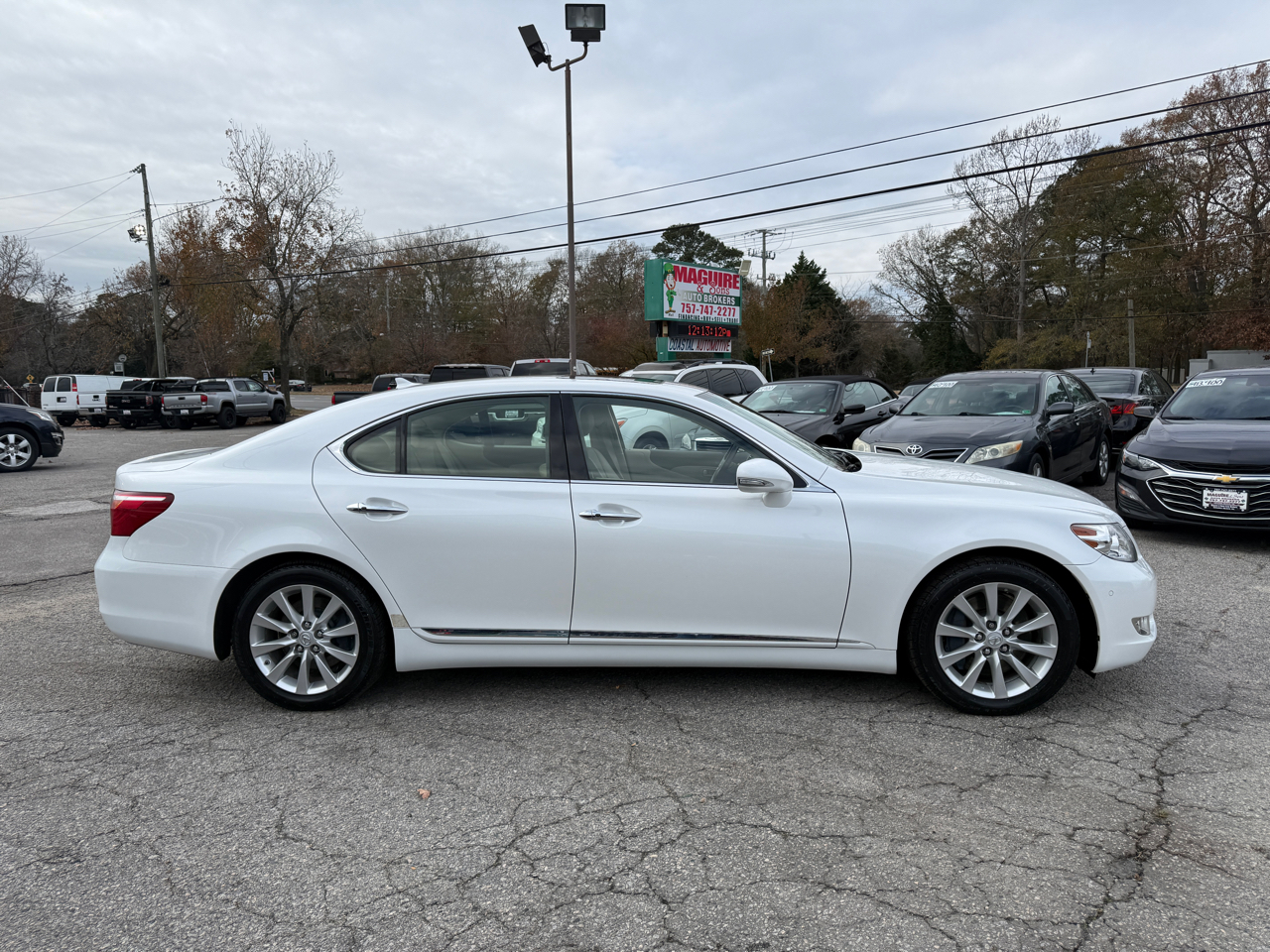 Lexus LS 460 Luxury Sedan AWD 2012