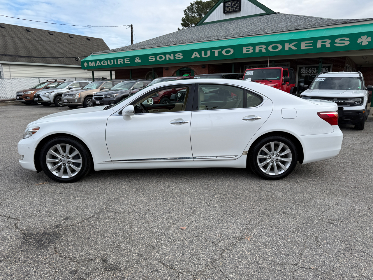 Lexus LS 460 Luxury Sedan AWD 2012