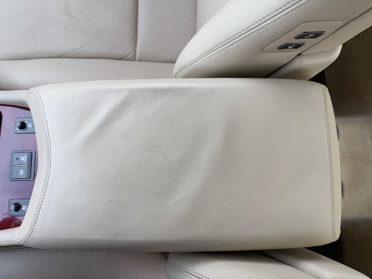 Lexus LS 460 Luxury Sedan AWD 2012