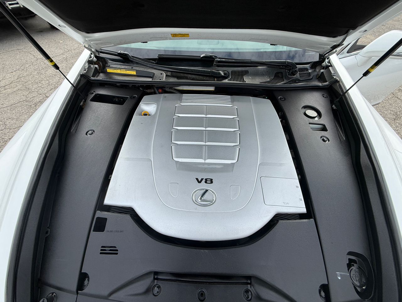 Lexus LS 460 Luxury Sedan AWD 2012