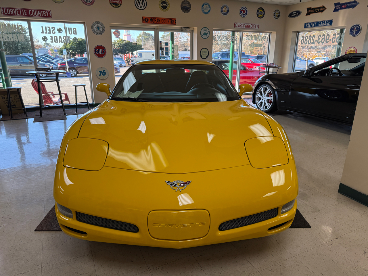 Chevrolet Corvette 2dr Z06 Hardtop 2003