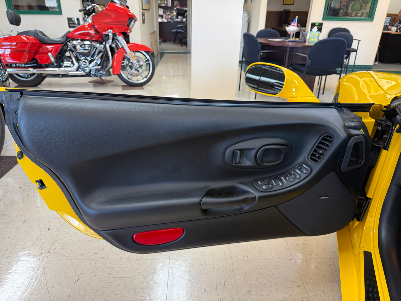 Chevrolet Corvette 2dr Z06 Hardtop 2003