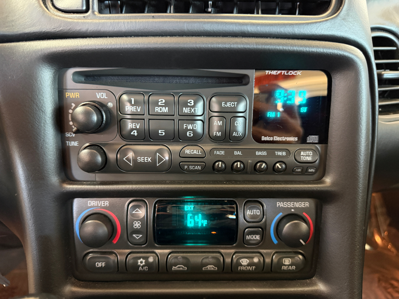 Chevrolet Corvette 2dr Z06 Hardtop 2003