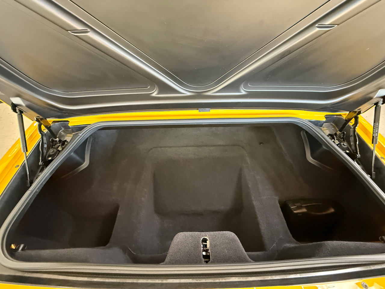 Chevrolet Corvette 2dr Z06 Hardtop 2003