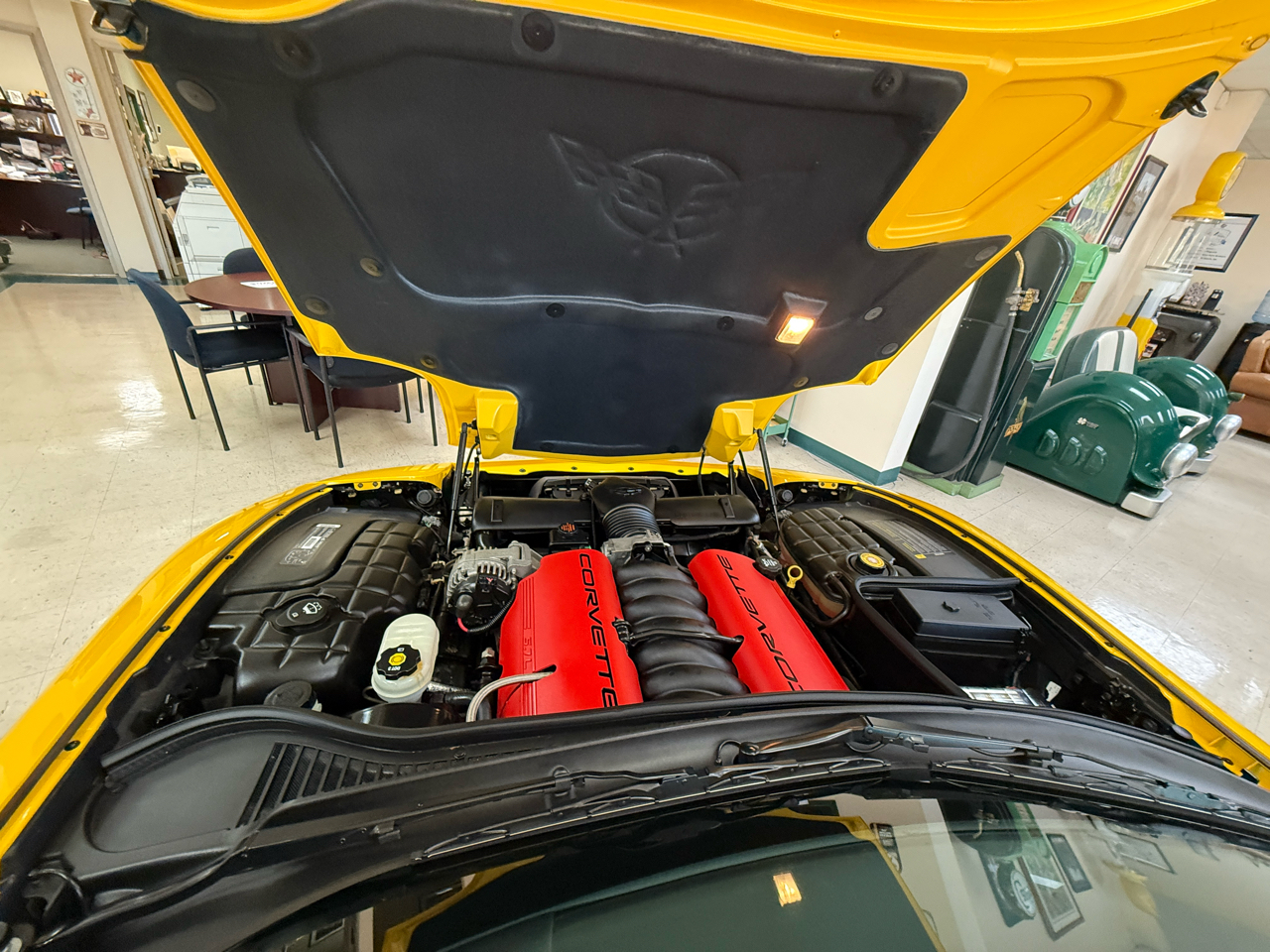 Chevrolet Corvette 2dr Z06 Hardtop 2003