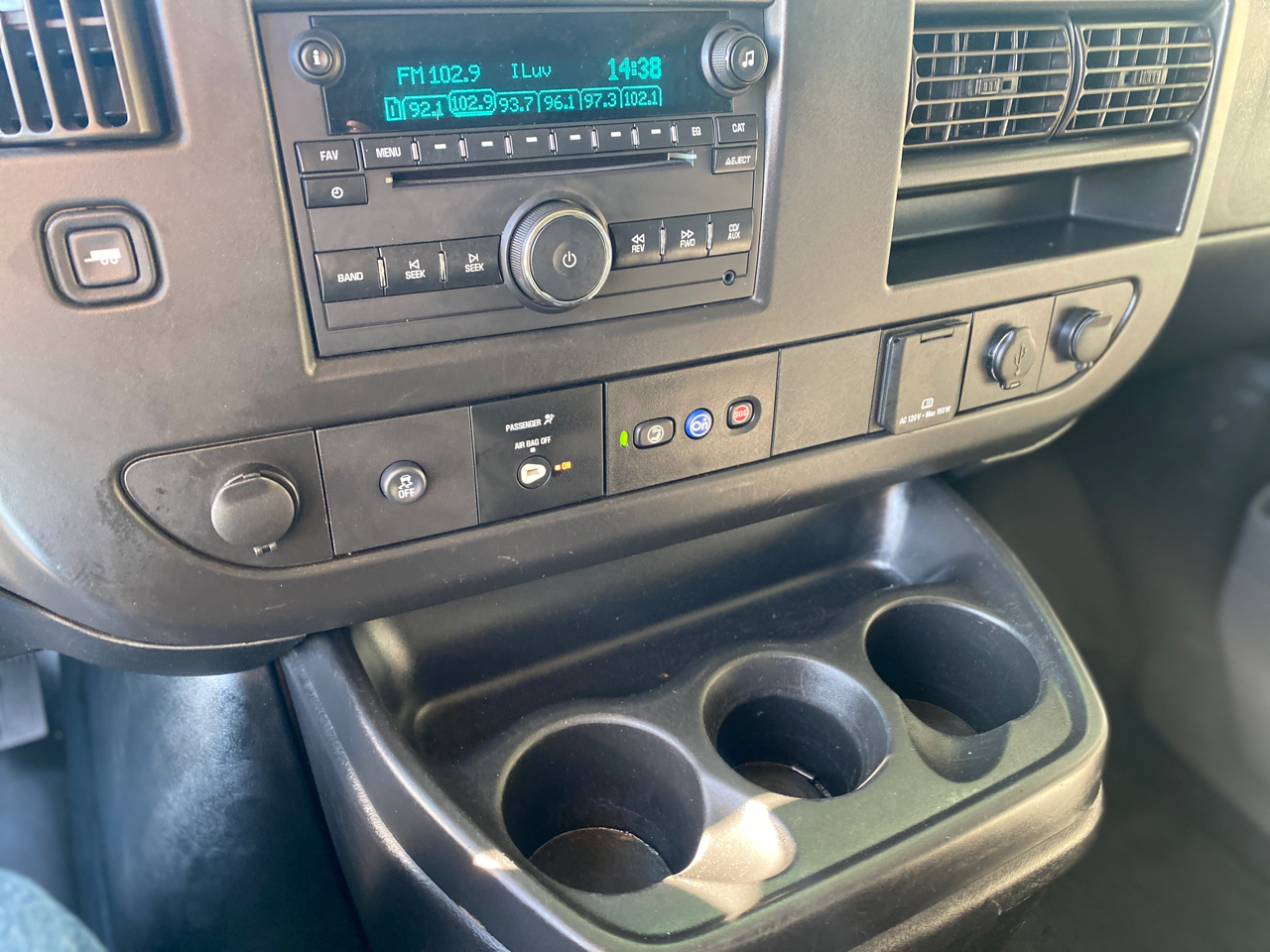 Chevrolet Express Passenger RWD 3500 155" LS 2019