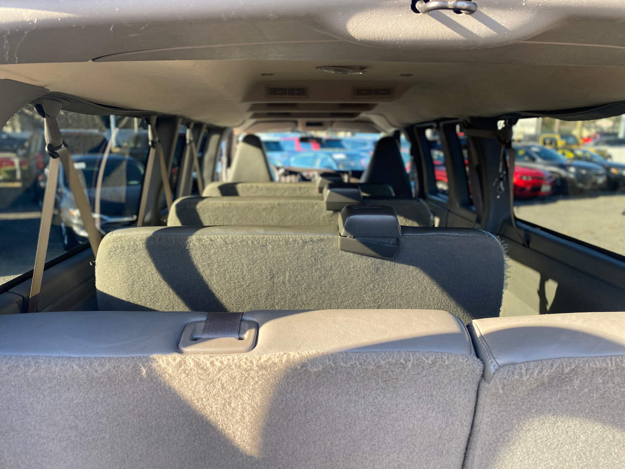 Chevrolet Express Passenger RWD 3500 155" LS 2019