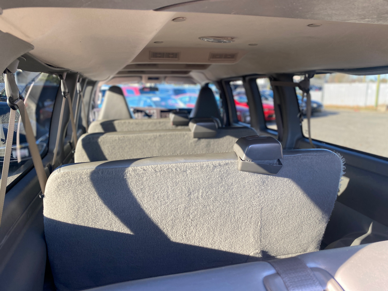 Chevrolet Express Passenger RWD 3500 155" LS 2019