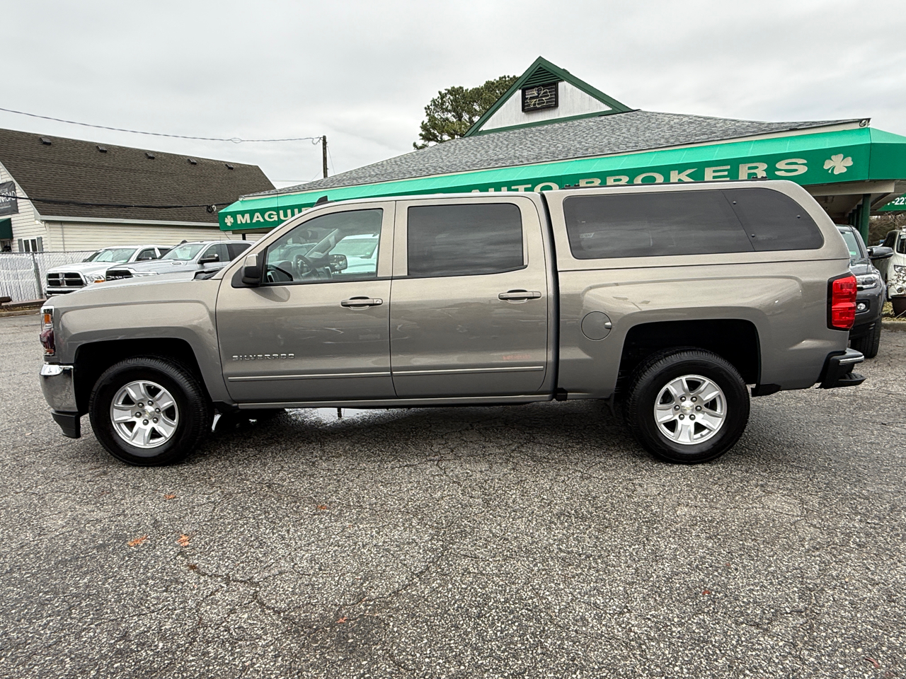 Chevrolet Silverado 1500 2WD Crew Cab 143.5" LT w/1LT 2017