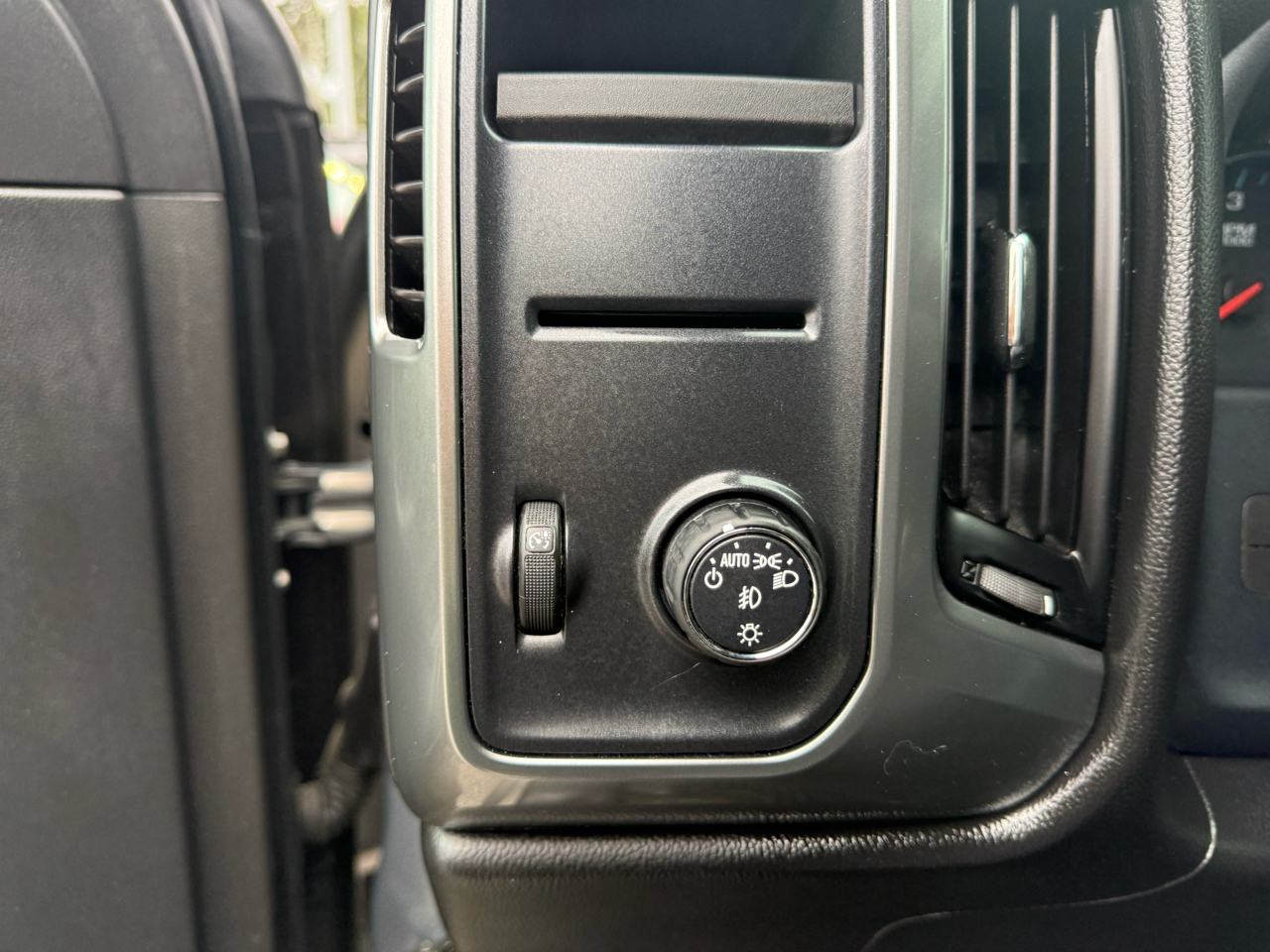 Chevrolet Silverado 1500 2WD Crew Cab 143.5" LT w/1LT 2017