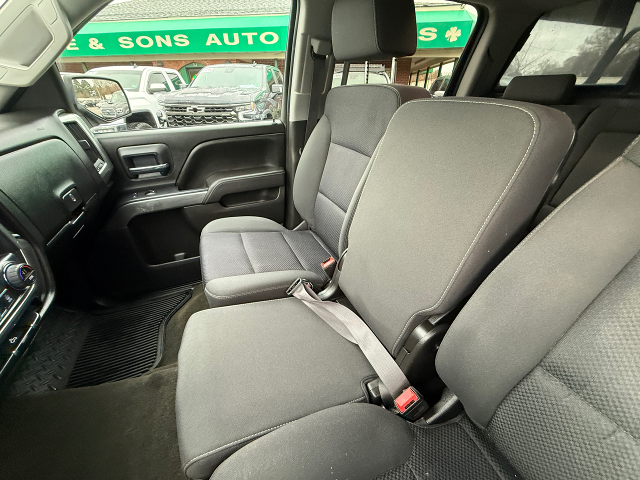 Chevrolet Silverado 1500 2WD Crew Cab 143.5" LT w/1LT 2017