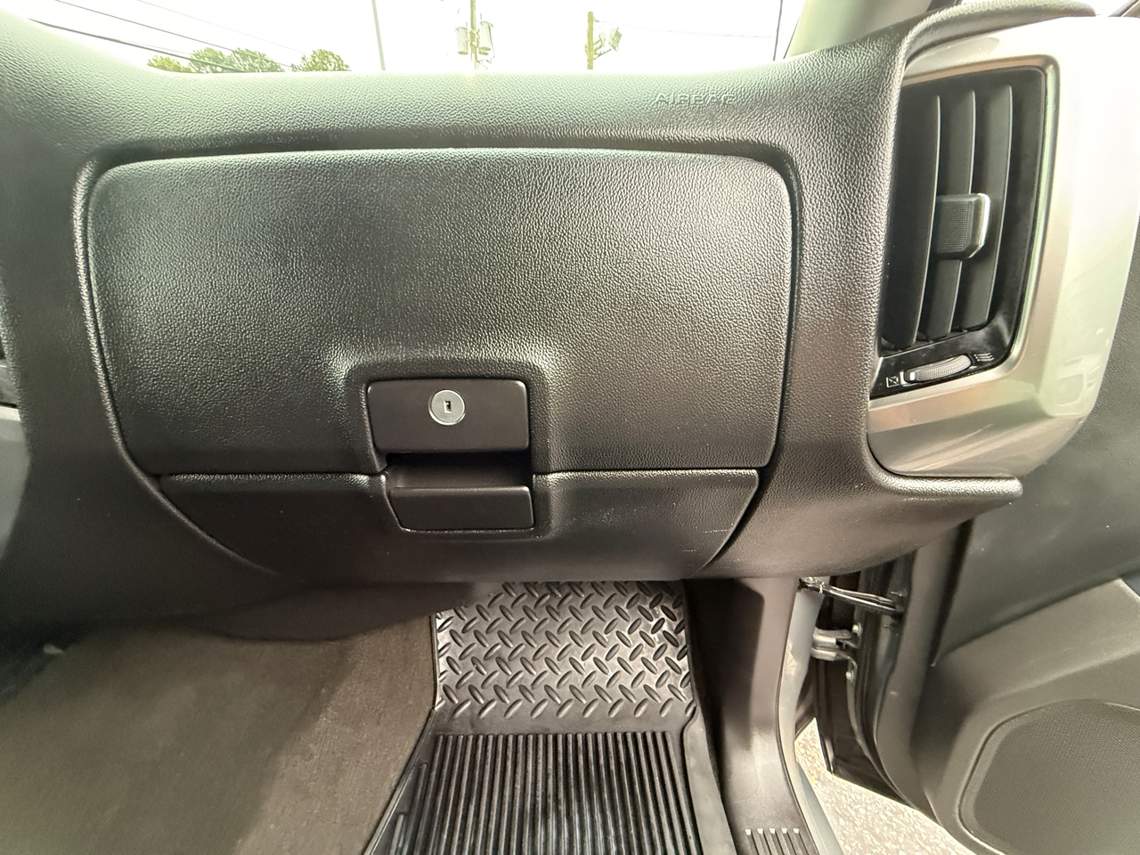 Chevrolet Silverado 1500 2WD Crew Cab 143.5" LT w/1LT 2017