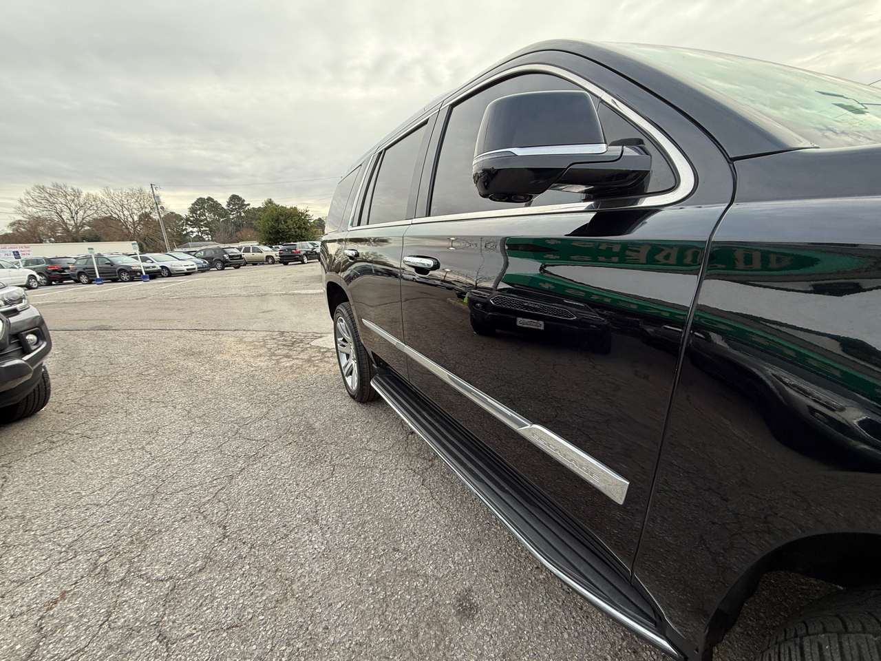 Cadillac Escalade 4WD 4dr Luxury 2019