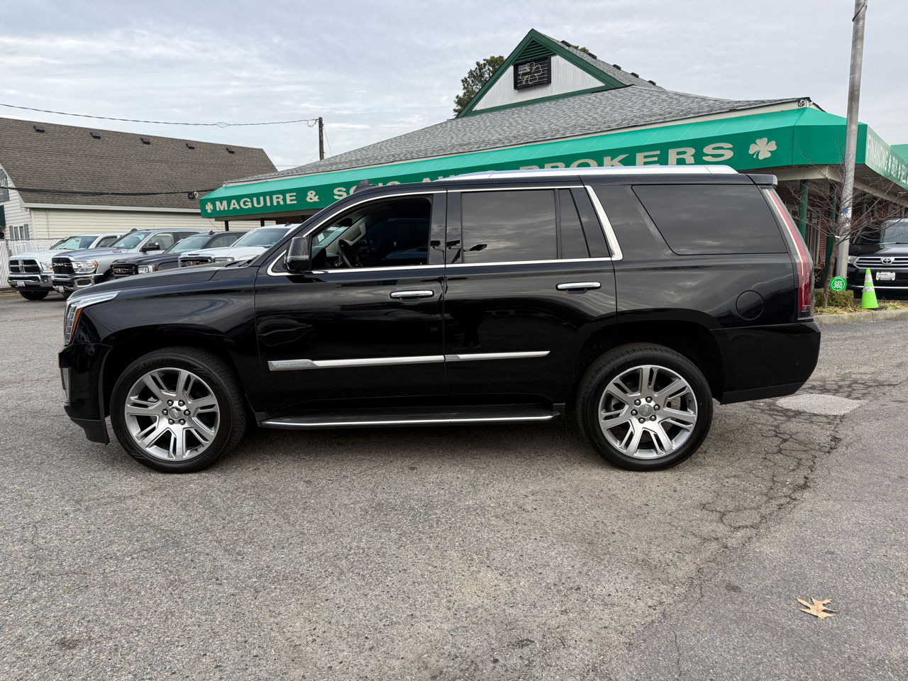 Cadillac Escalade 4WD 4dr Luxury 2019