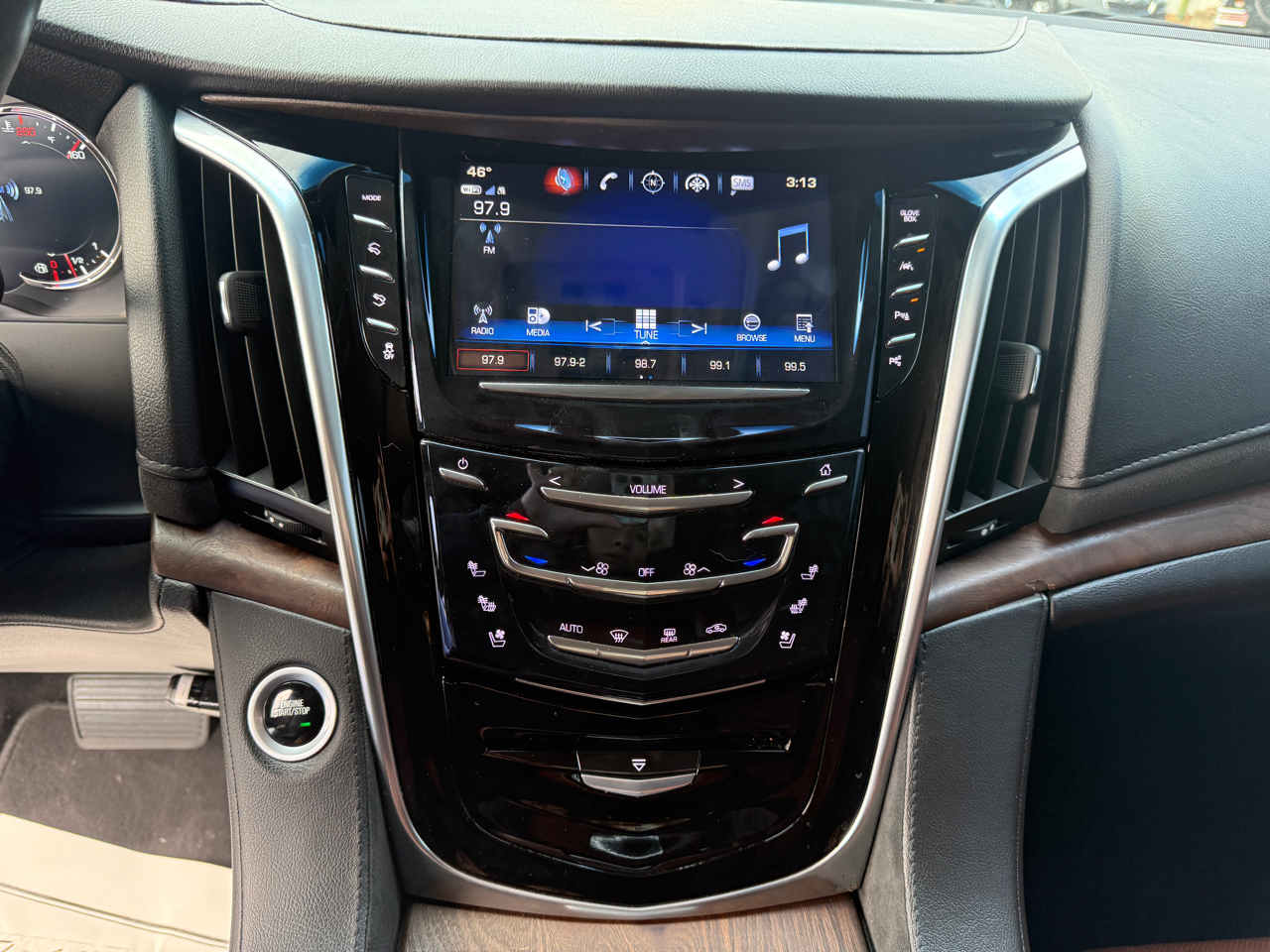 Cadillac Escalade 4WD 4dr Luxury 2019