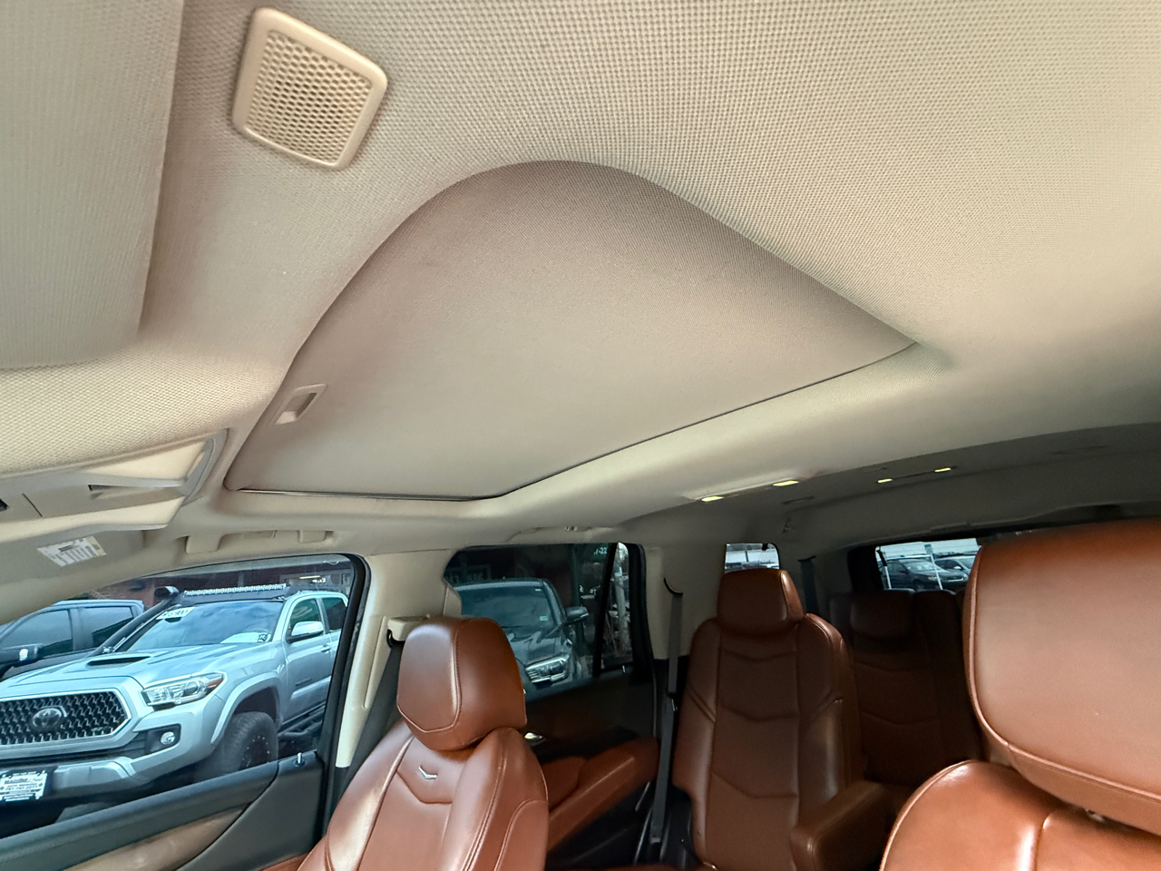 Cadillac Escalade 4WD 4dr Luxury 2019
