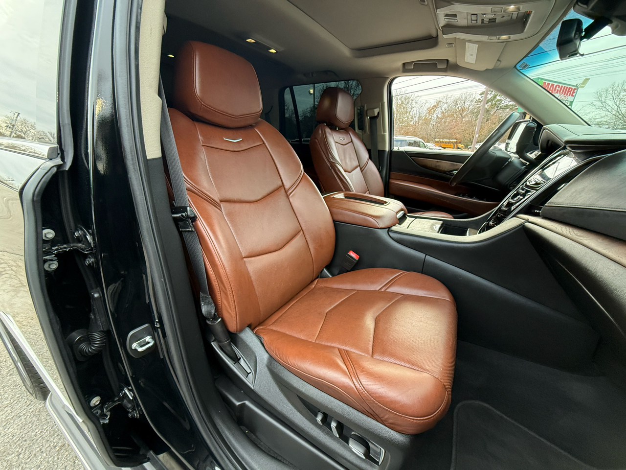 Cadillac Escalade 4WD 4dr Luxury 2019