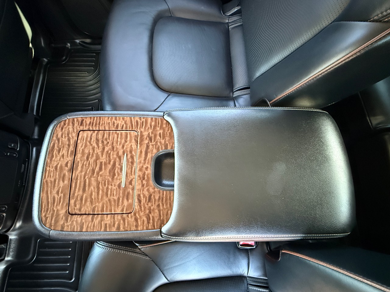 Nissan Armada 4x4 Platinum 2018