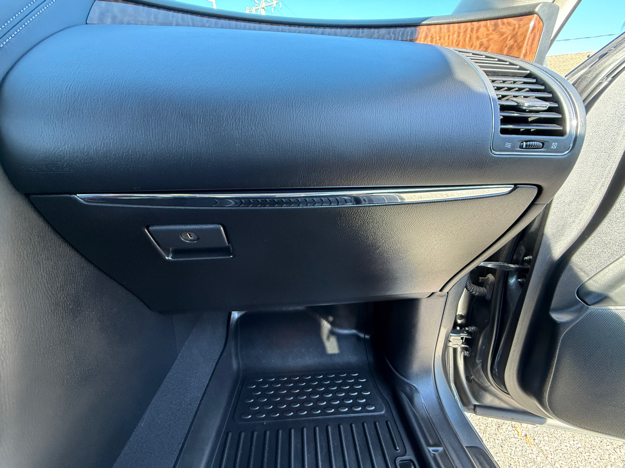 Nissan Armada 4x4 Platinum 2018