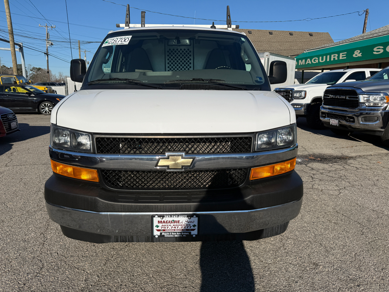 Chevrolet Express Cargo Van RWD 2500 135" 2023