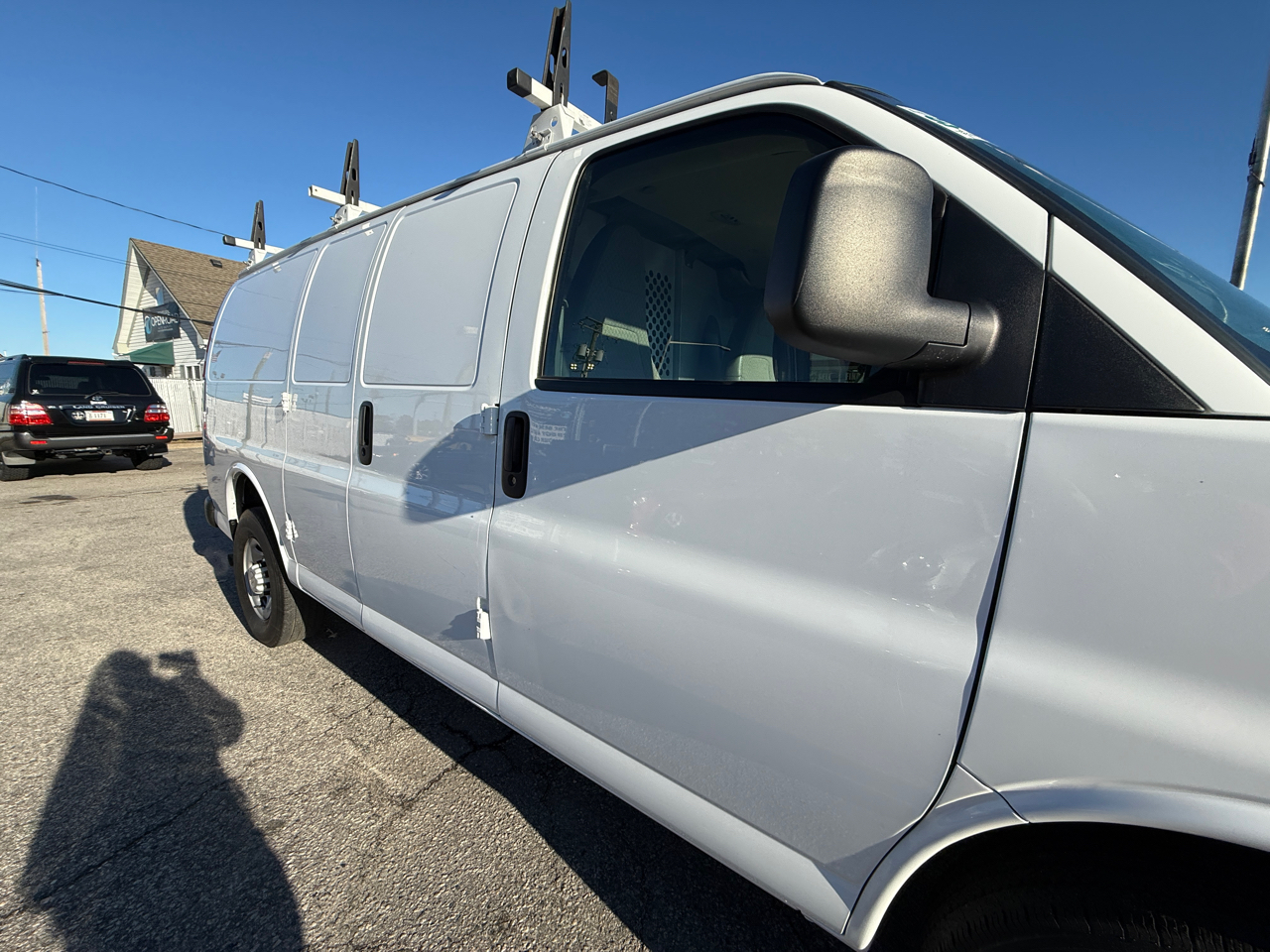 Chevrolet Express Cargo Van RWD 2500 135" 2023