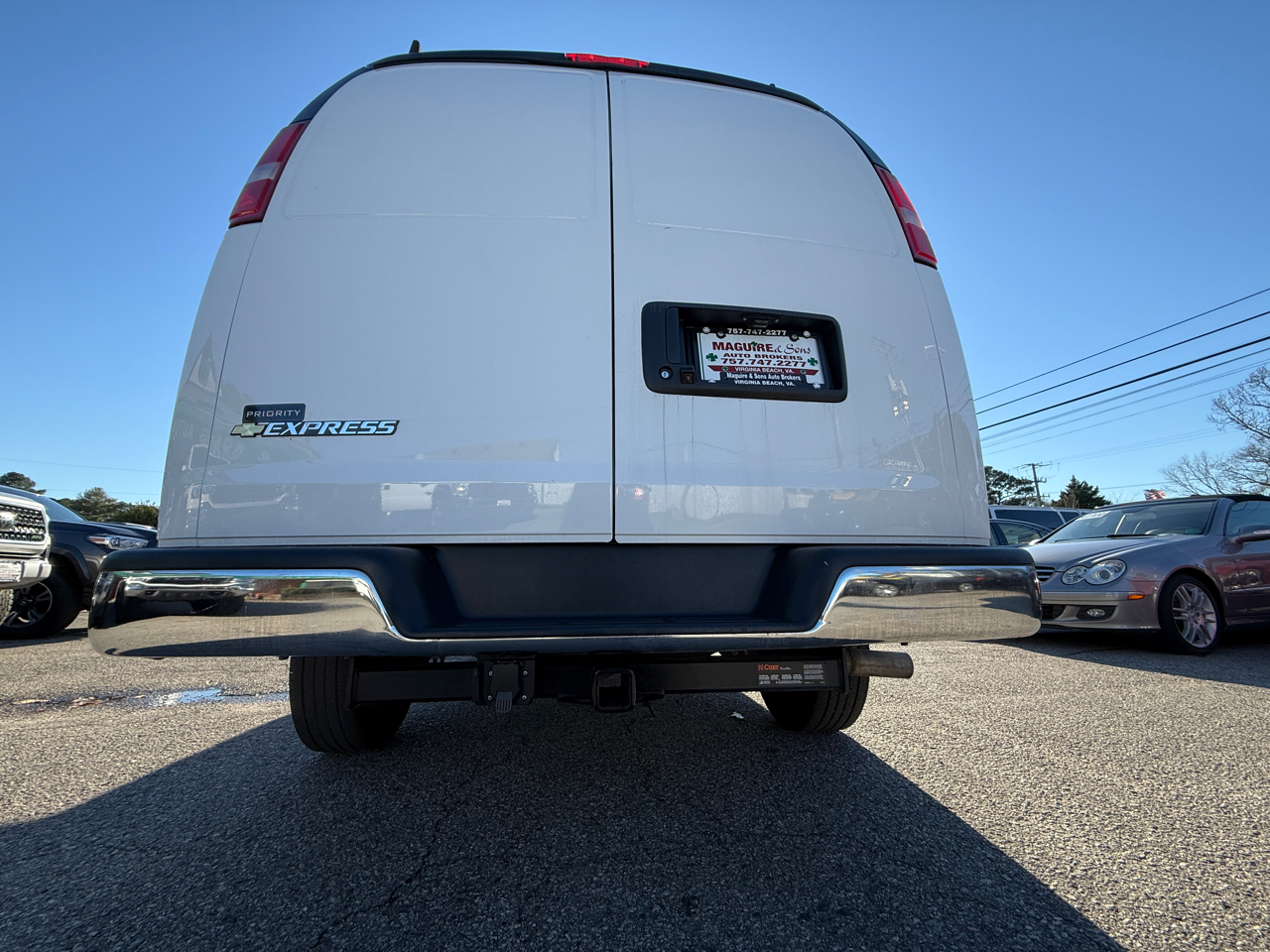 Chevrolet Express Cargo Van RWD 2500 135" 2023