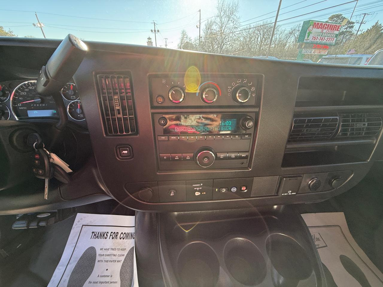 Chevrolet Express Cargo Van RWD 2500 135" 2023