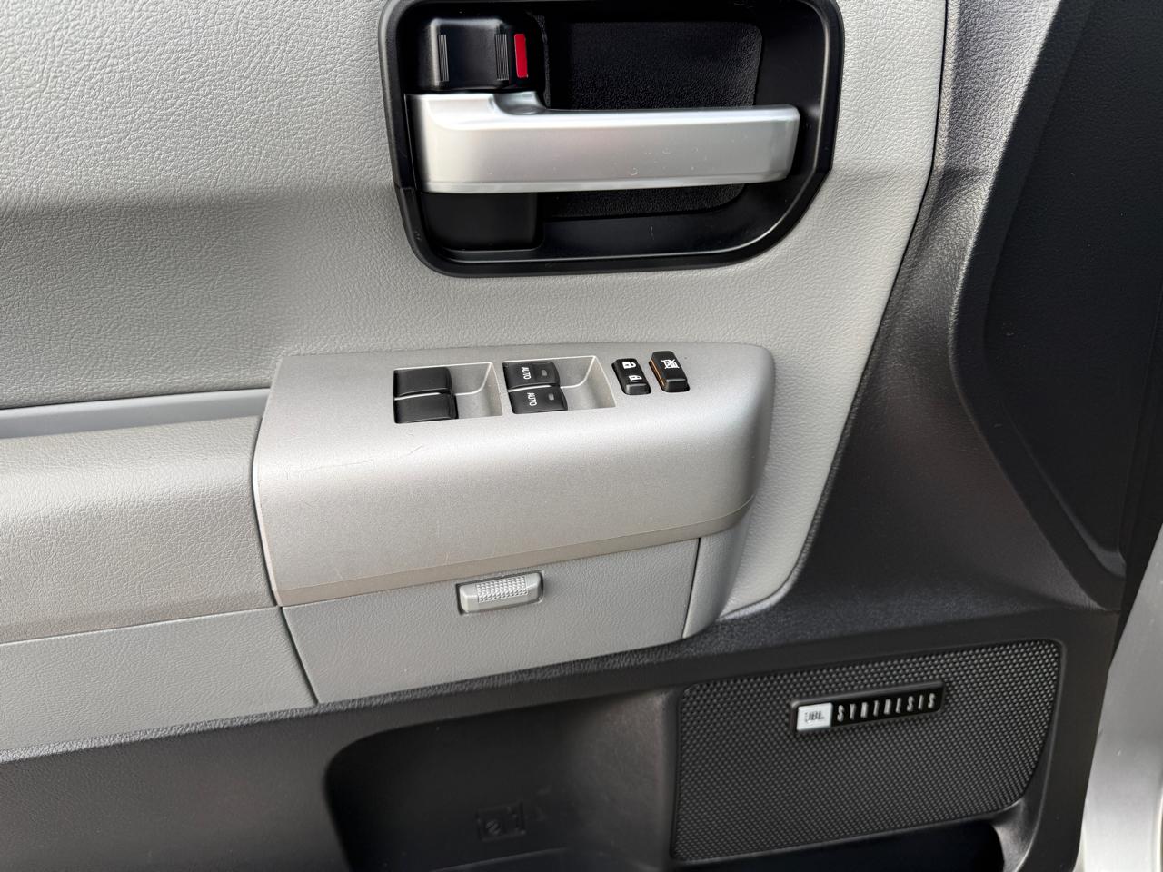 Toyota Sequoia Limited RWD (Natl) 2008