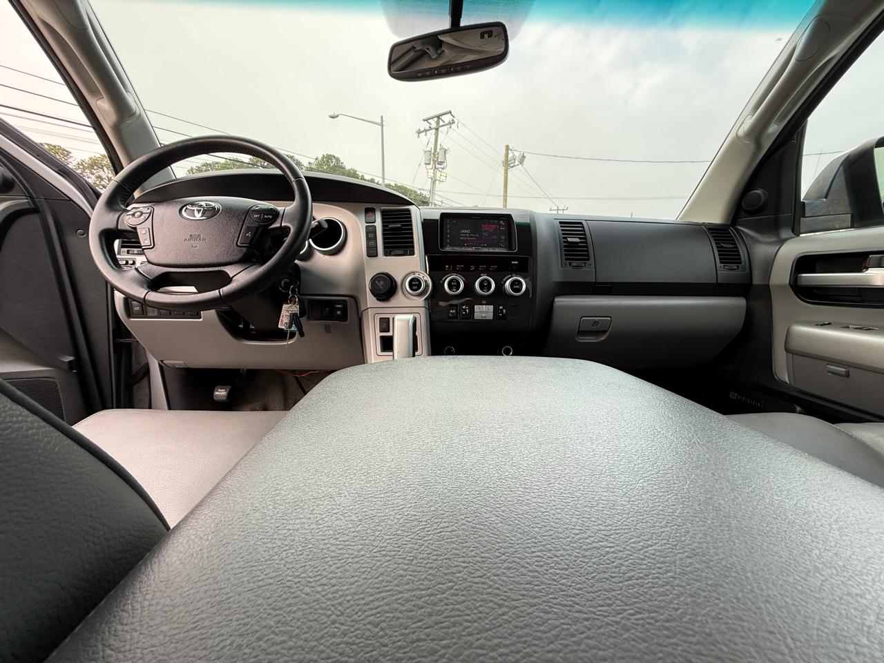 Toyota Sequoia Limited RWD (Natl) 2008