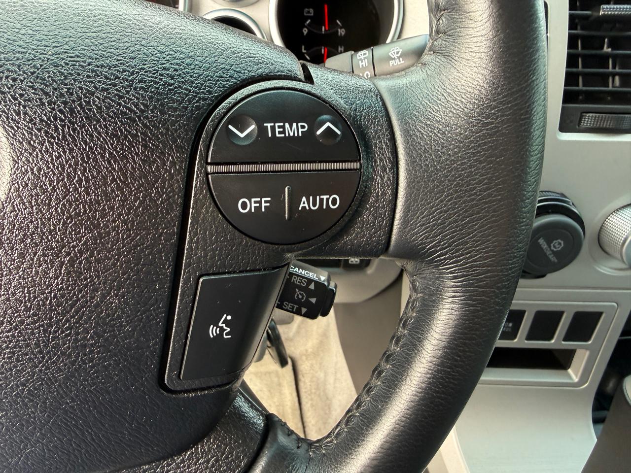 Toyota Sequoia Limited RWD (Natl) 2008