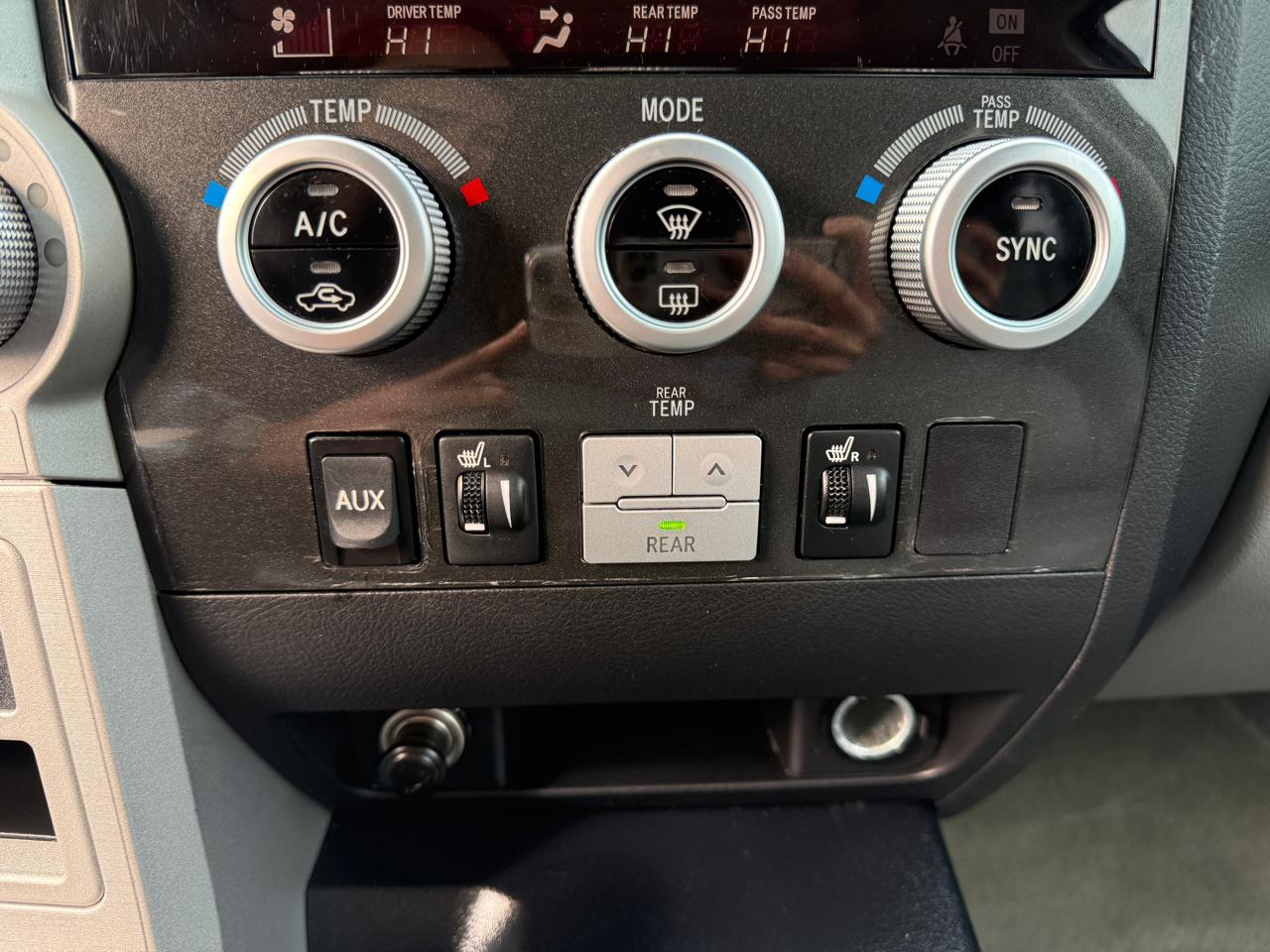 Toyota Sequoia Limited RWD (Natl) 2008