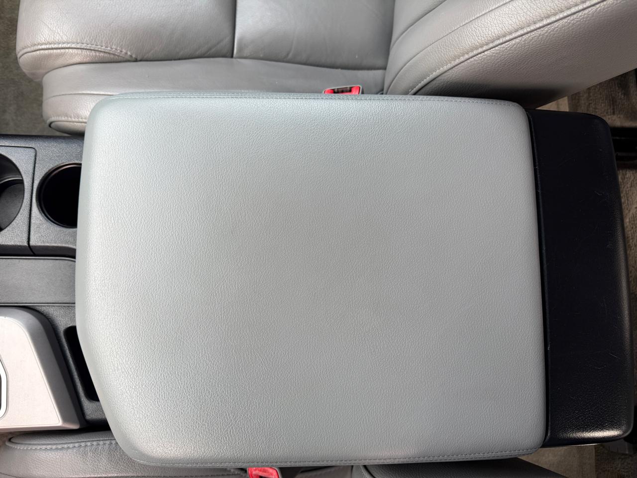 Toyota Sequoia Limited RWD (Natl) 2008