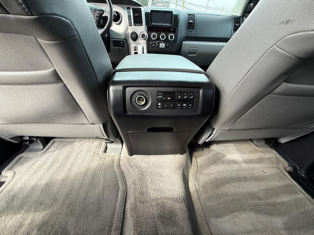 Toyota Sequoia Limited RWD (Natl) 2008